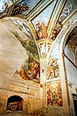 Chiesa di Santa Maria della Neve di Pisogne - Affreschi del Romanino (1532-34). Particolare con Profeti e Sibille. 
